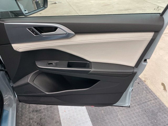 2027 Volkswagen Taos SE