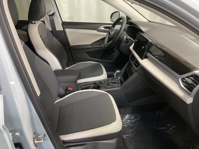2027 Volkswagen Taos SE