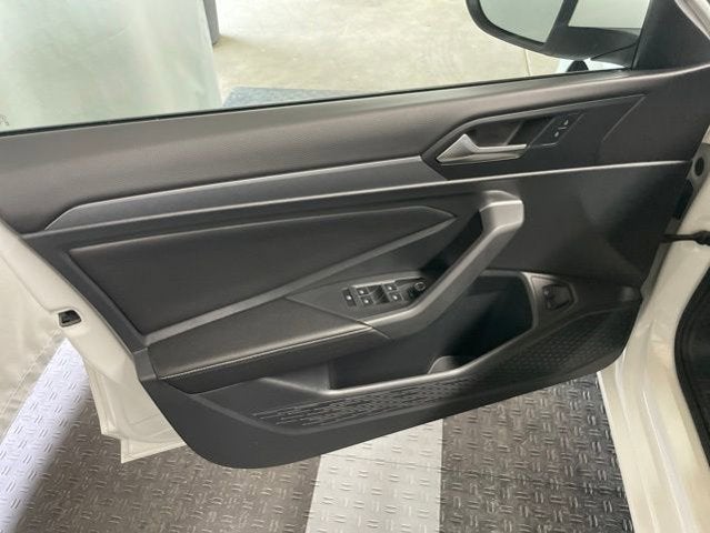 2023 Volkswagen Jetta SE