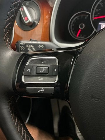 2013 Volkswagen Beetle 2.5L Fender Edition