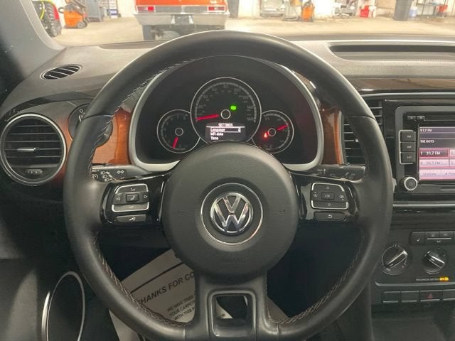 2013 Volkswagen Beetle 2.5L Fender Edition